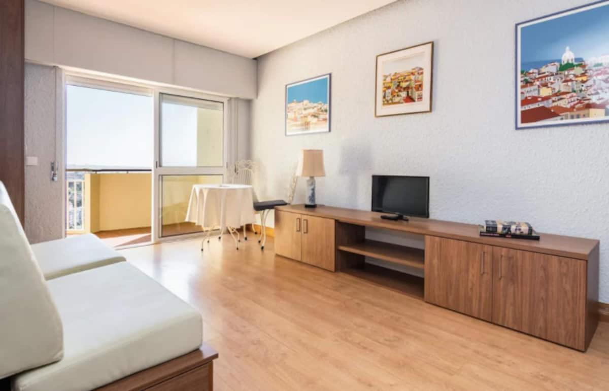 Wonderful Studio In Cascais With Sea View Eksteriør billede
